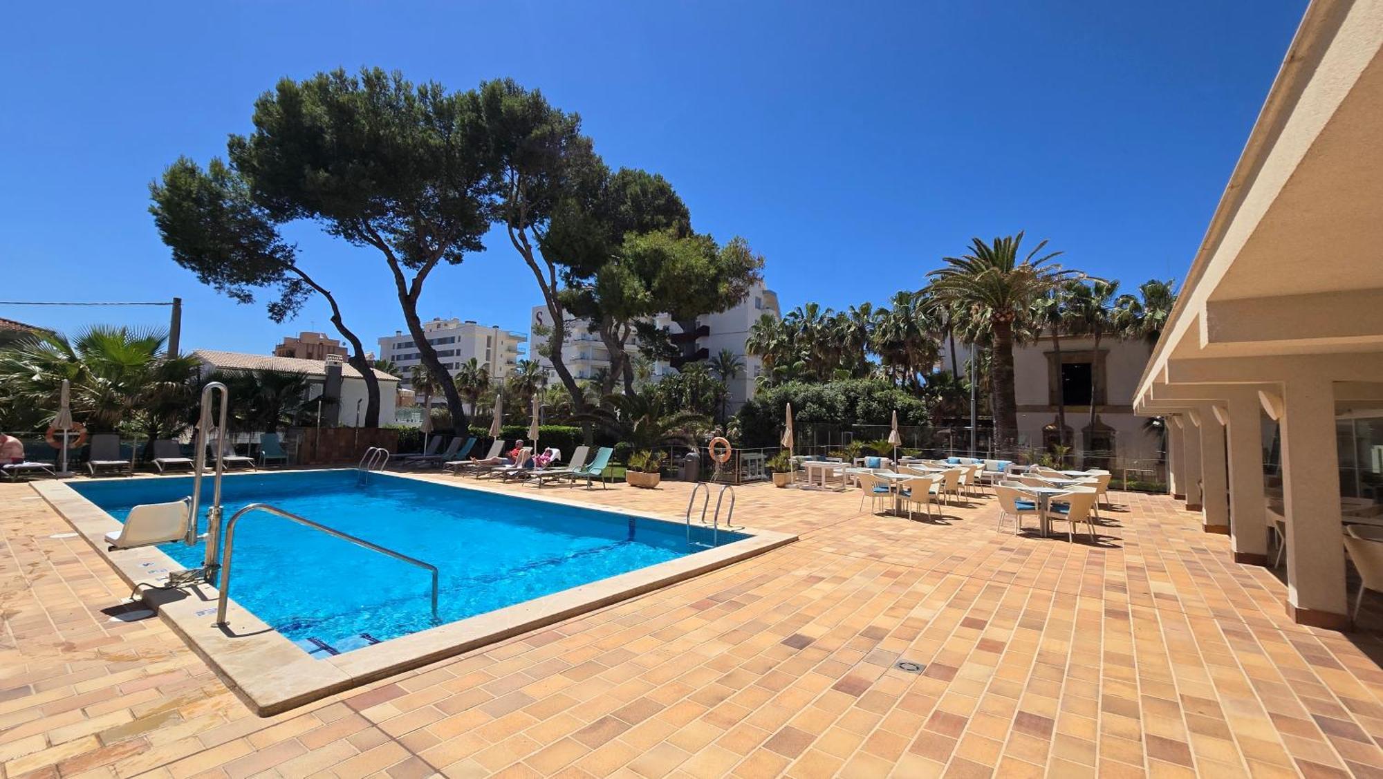 Leman Hotel Y Apartamentos 帕尔马海滩 外观 照片